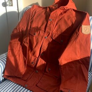 Brand new Fjallraven women’s Greenland Jacket in Autumn Leaf.